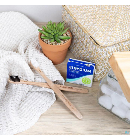 Elgydium – brosse à dents en bois, medium