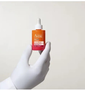 Avène – Ultra Serum SPF50+ Repulpe instantanément, 30 ml